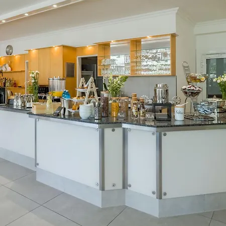 Montana Limburg Hotel 3*